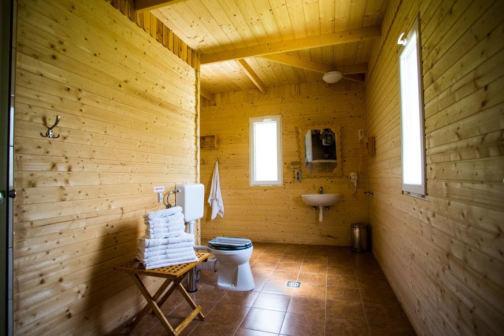 Szatmar Beregi Elmenyliget Aparthotel Fehérgyarmat Exteriör bild